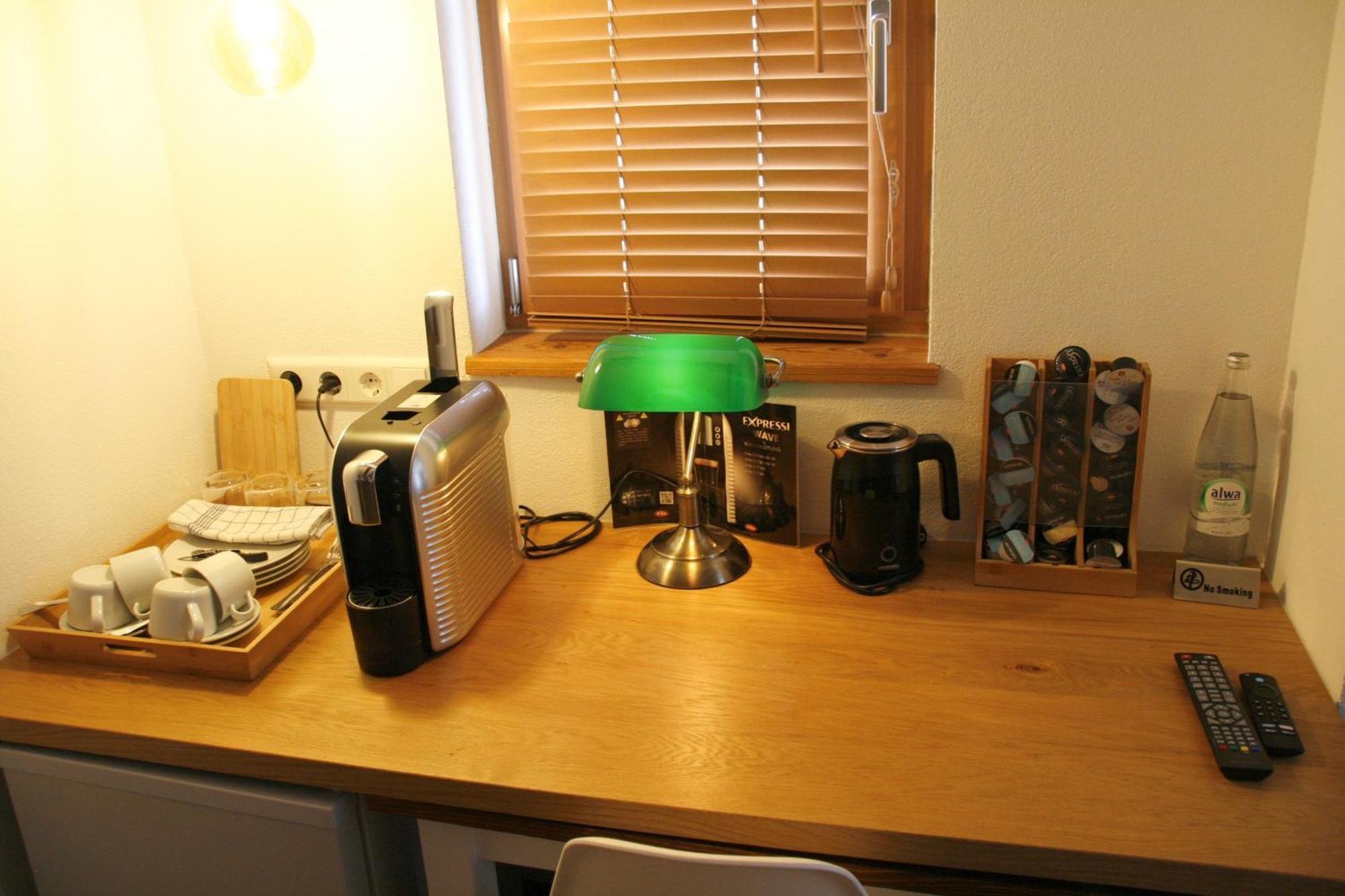 Waldvogel Ferienzimmer Klimatisiert 이멘슈타트암보덴지 객실 사진